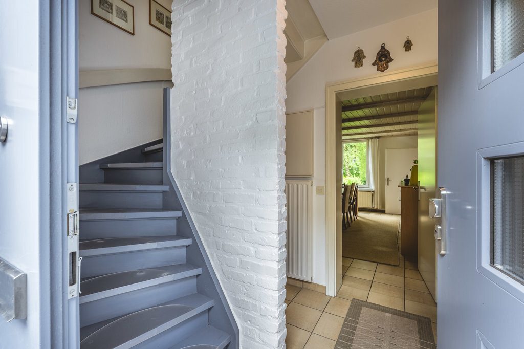 Immobilienangebot - Monschau - Wohnen - Top gepflegtes Landhaus mit Tandemgarage auf weitläufigem Grundstück