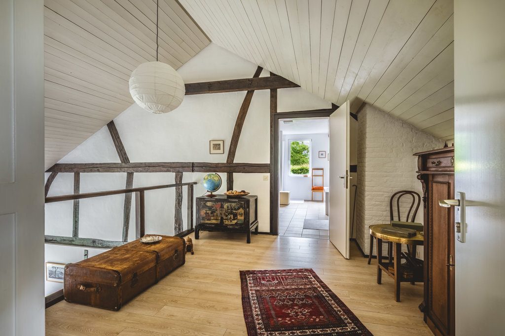 Immobilienangebot - Monschau - Wohnen - Top gepflegtes Landhaus mit Tandemgarage auf weitläufigem Grundstück