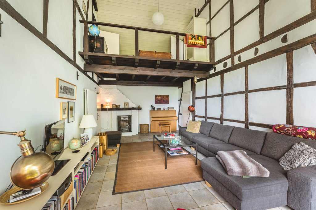 Immobilienangebot - Monschau - Wohnen - Top gepflegtes Landhaus mit Tandemgarage auf weitläufigem Grundstück