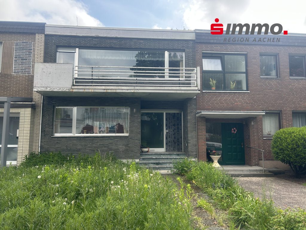 Immobilienangebot - Eschweiler - Wohnen - Modernisierungsbedürftiges Einfamilienhaus mit Garten und Garage
