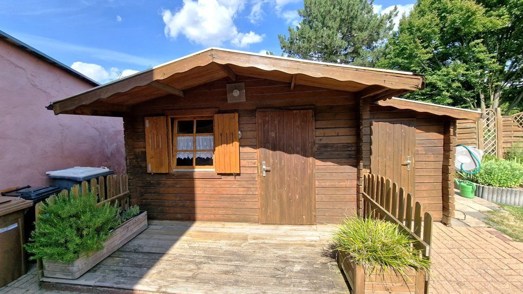 Immobilienangebot - Jülich - Wohnen - Freistehendes Einfamilienhaus mit großem Grundstück und separater Bauparzelle