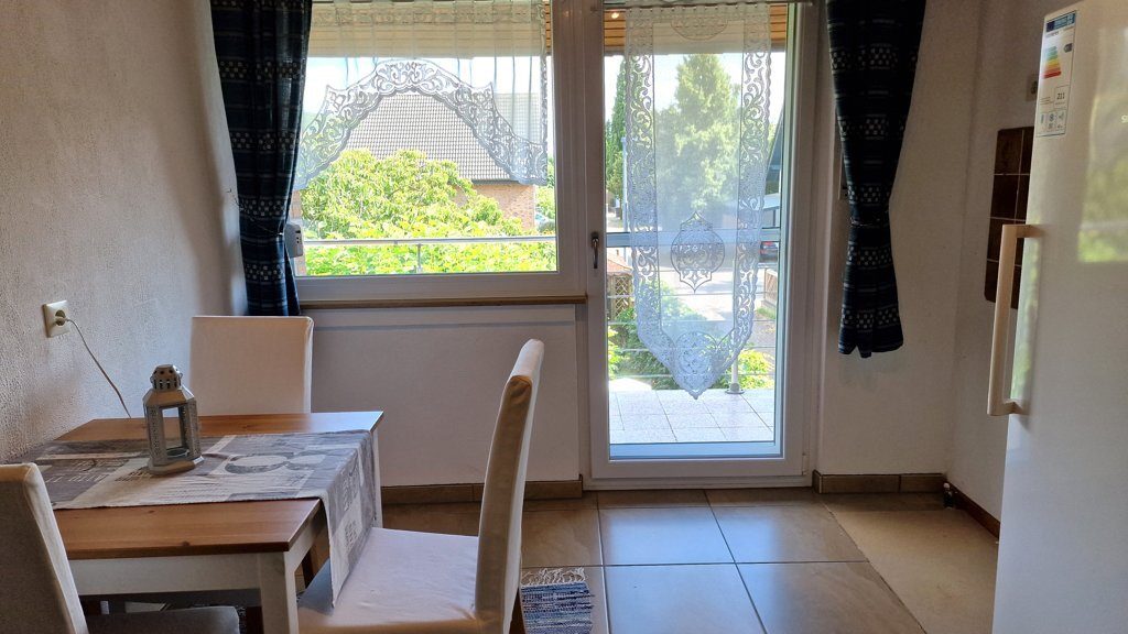Immobilienangebot - Jülich - Wohnen - Freistehendes Einfamilienhaus mit großem Grundstück und separater Bauparzelle