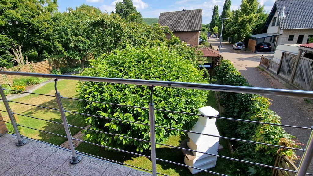 Immobilienangebot - Jülich - Wohnen - Freistehendes Einfamilienhaus mit großem Grundstück und separater Bauparzelle