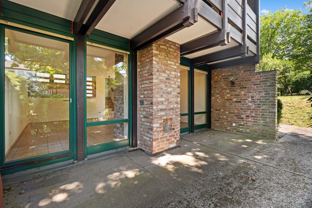 Immobilienangebot - Aachen - Wohnen - Attraktives Einfamilienhaus mit sonnigem Grundstück
in sehr beliebter und ruhiger Wohnlage