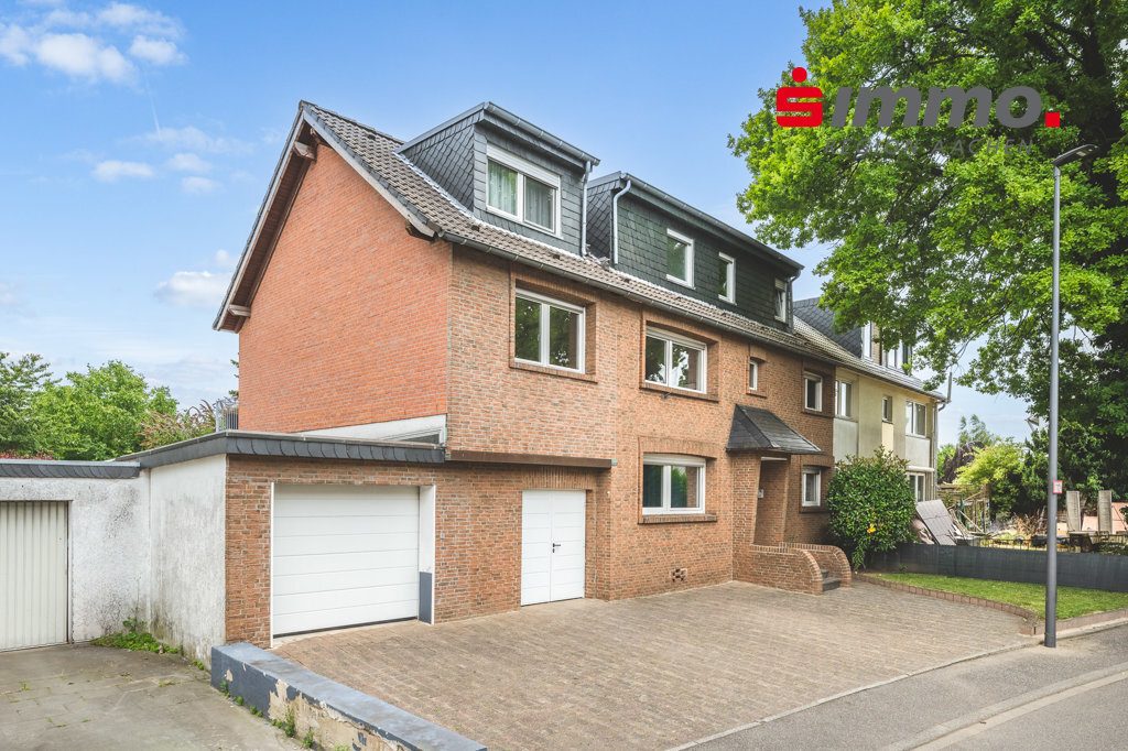 Immobilienangebot - Baesweiler - Wohnen - Modernisiertes Drei-Familienhaus: Ihr neues Zuhause für die ganze Familie oder als Kapitalanlage