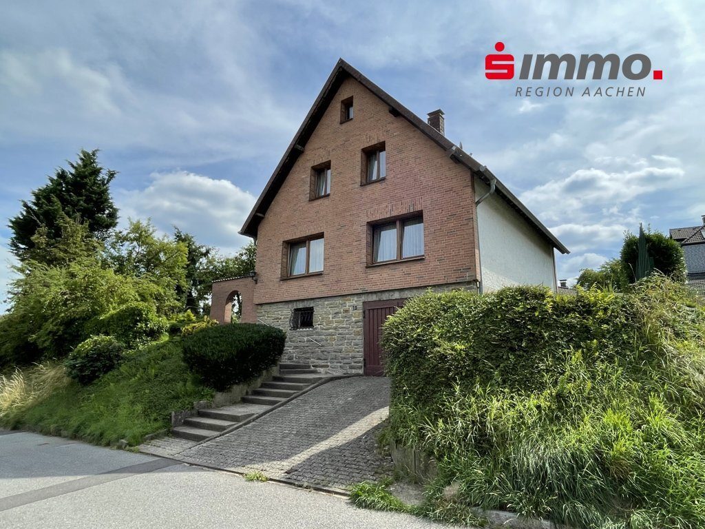Immobilienangebot - Stolberg - Wohnen - Freistehendes Einfamilienhaus mit Garage in sehr guter Lage