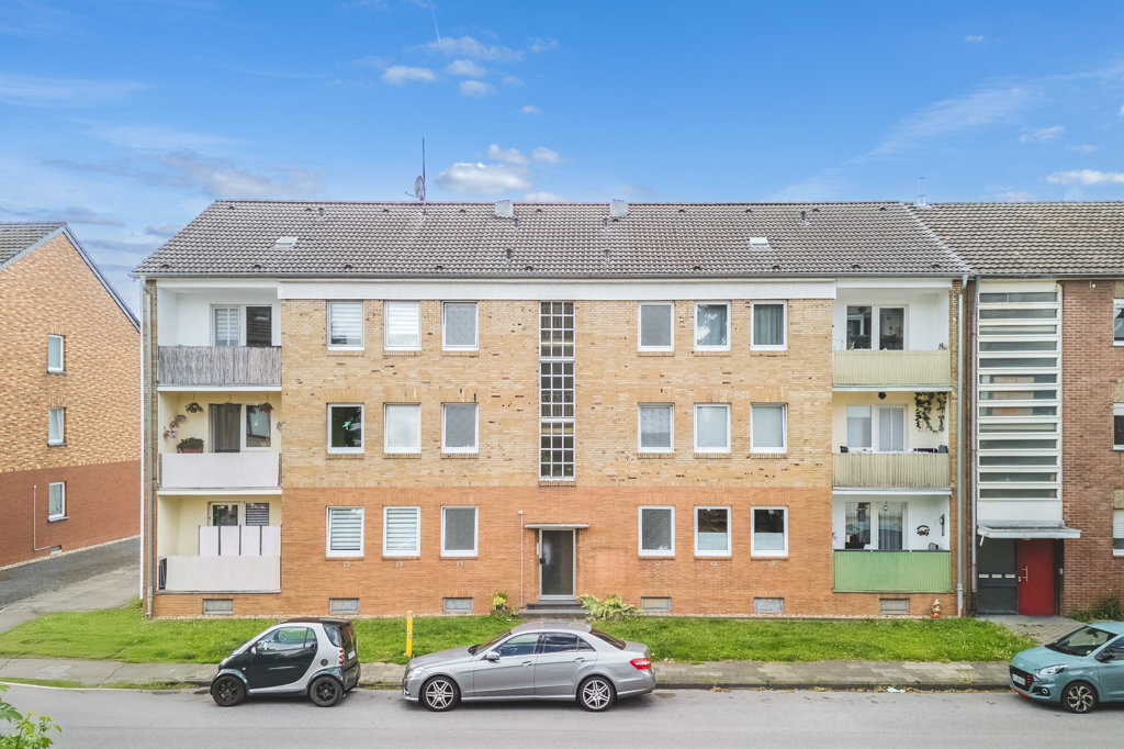 Immobilienangebot - Eschweiler - Renditehäuser - Grundsolide Kapitalanlage mit 9 Wohnungen, 5 Garagen und Garten