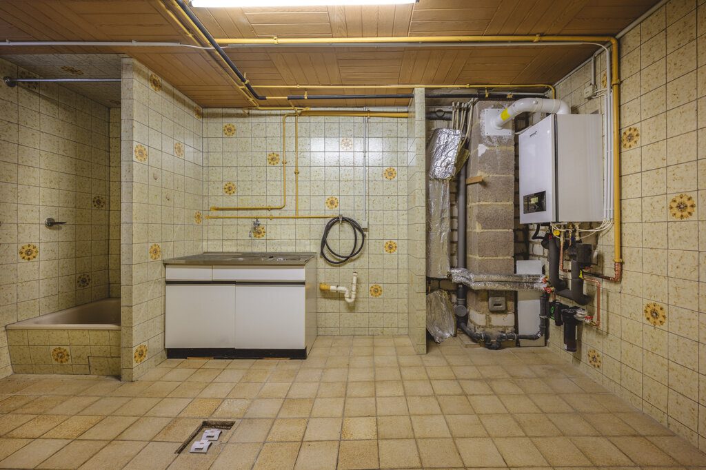 Immobilienangebot - Mönchengladbach - Wohnen - Attraktives Einfamilienhaus für die Familie!
Sonniges Grundstück mit schönem Garten, Doppelgarage
und zusätzlicher Ausbaureserve im Dachgeschoss
