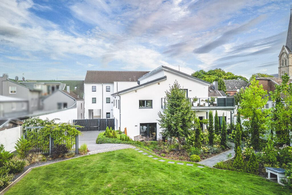 Immobilienangebot - Würselen - Wohnen - Linden Neusen!
Luxuriöses Einfamilienhaus mit Einliegerwohnung und zusätzlichem Mehrfamilienhaus