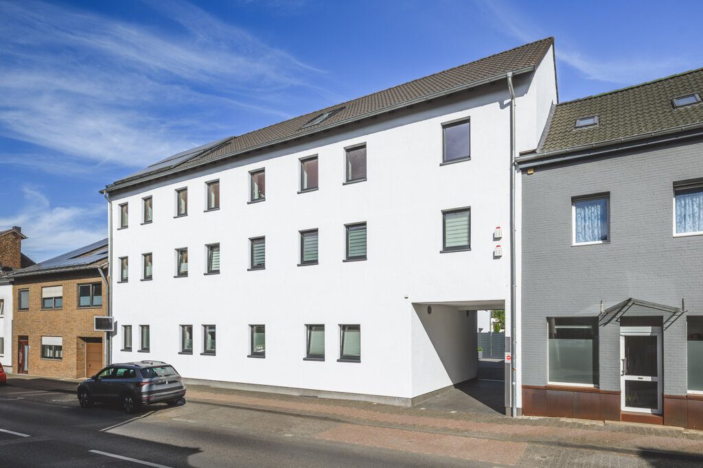 Immobilienangebot - Würselen - Wohnen - Linden Neusen!
Luxuriöses Einfamilienhaus mit Einliegerwohnung und zusätzlichem Mehrfamilienhaus