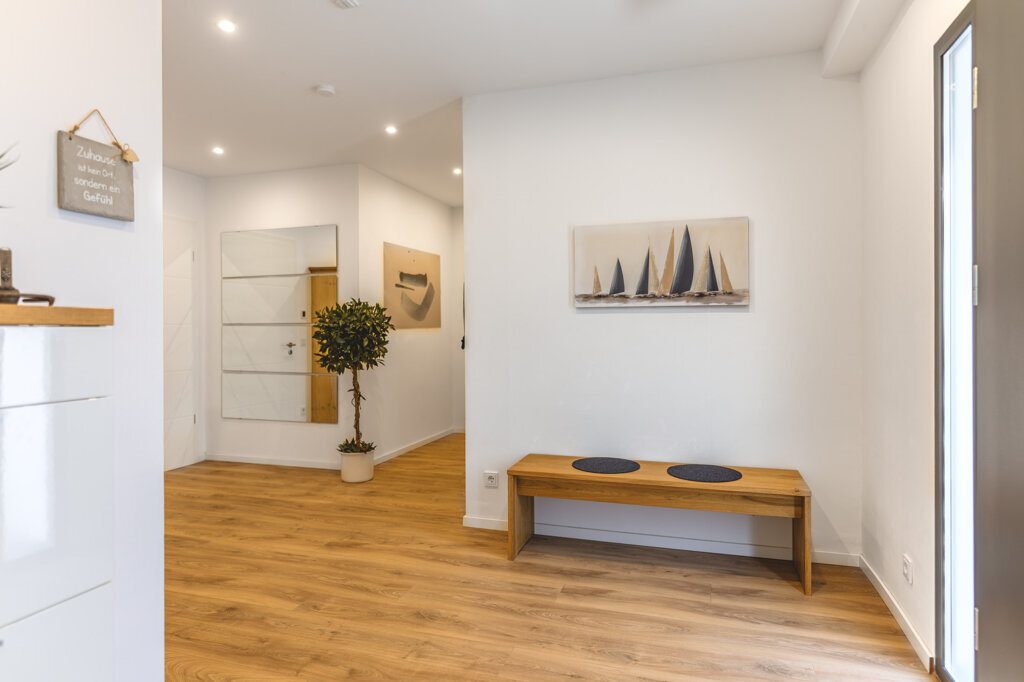 Immobilienangebot - Würselen - Wohnen - Linden Neusen!
Luxuriöses Einfamilienhaus mit Einliegerwohnung und zusätzlichem Mehrfamilienhaus