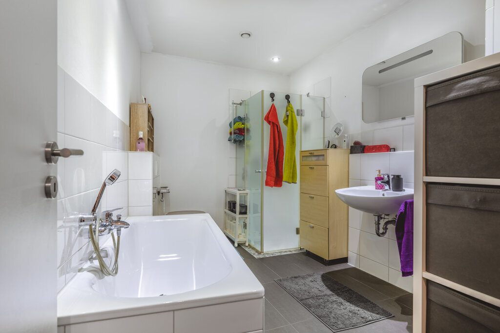 Immobilienangebot - Würselen - Wohnen - Linden Neusen!
Luxuriöses Einfamilienhaus mit Einliegerwohnung und zusätzlichem Mehrfamilienhaus