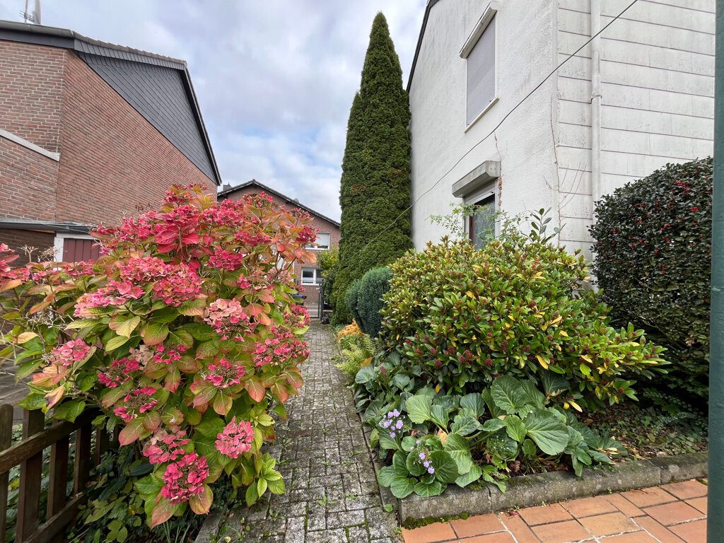 Immobilienangebot - Alsdorf - Wohnen - Gepflegtes Kleinod mit Potenzial in ruhiger Wohnlage