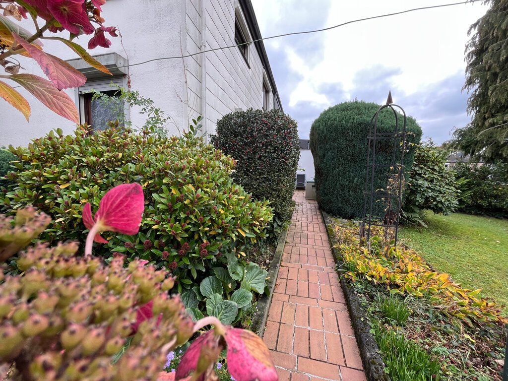 Immobilienangebot - Alsdorf - Wohnen - Gepflegtes Kleinod mit Potenzial in ruhiger Wohnlage