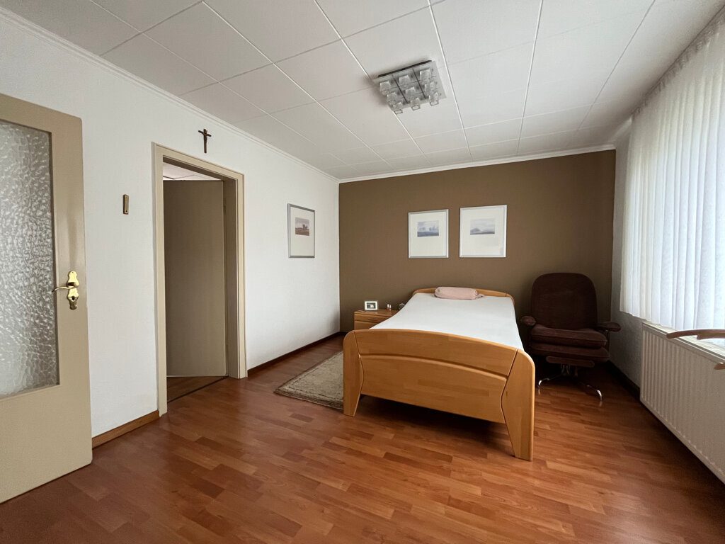 Immobilienangebot - Alsdorf - Wohnen - Gepflegtes Kleinod mit Potenzial in ruhiger Wohnlage