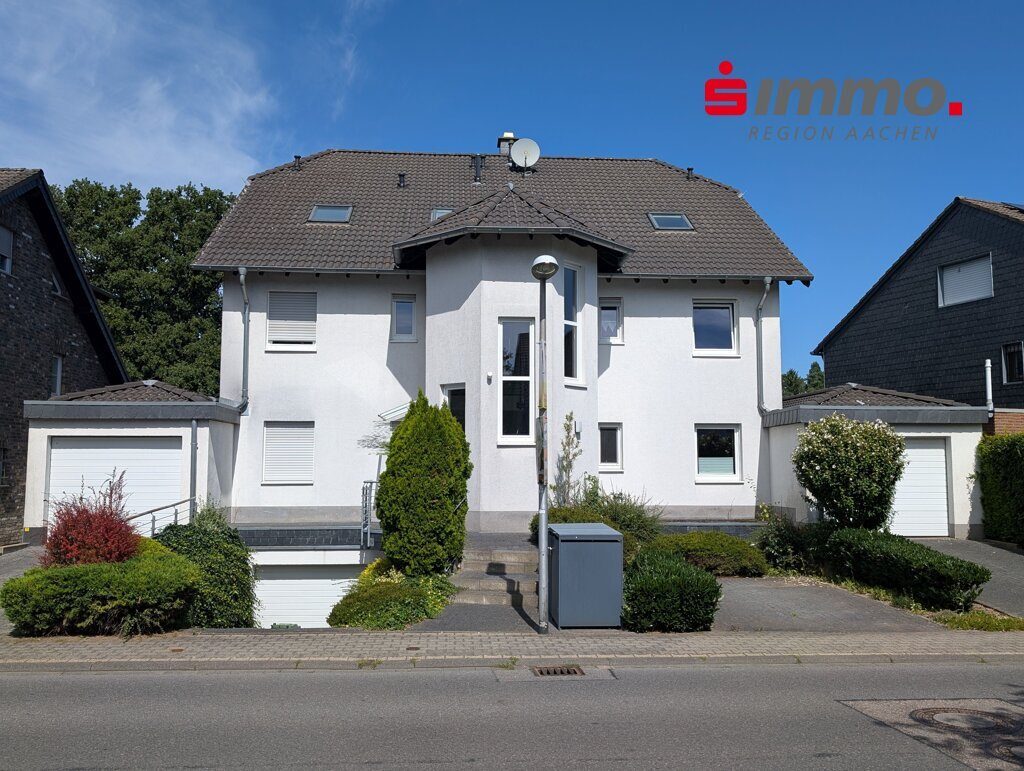 Immobilienangebot - Aachen - Wohnen - Stilvolle Maisonettewohnung mit zwei Balkonen und Wohlfühlambiente in Aachen-Lichtenbusch
