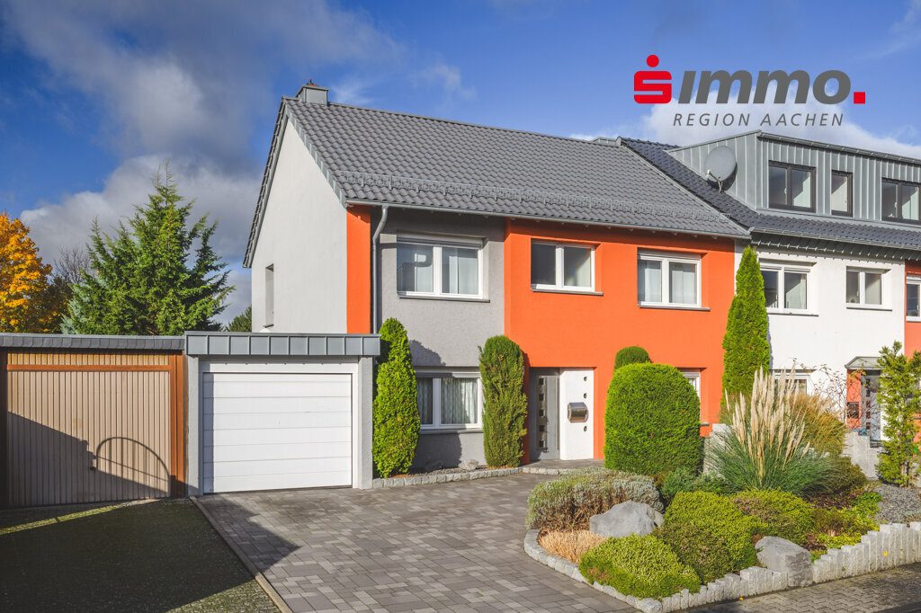 Immobilienangebot - Würselen - Wohnen - Teutsiedlung!
Aufwendig saniertes Zweifamilienhaus mit fünf Garagen und Südgarten