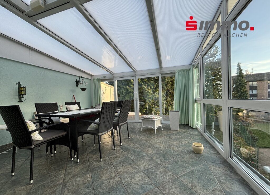 Immobilienangebot - Würselen - Wohnen - Gepflegtes Einfamilienhaus mit viel Platz für die ganze Familie im Herzen von Würselen