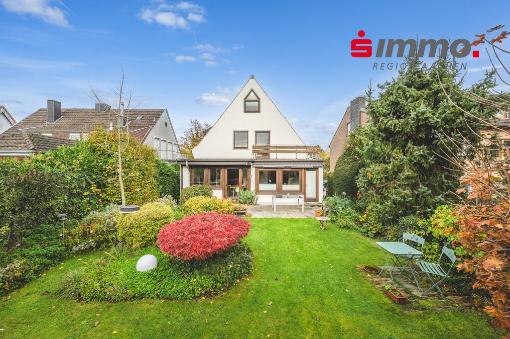 Immobilienangebot - Alsdorf - Wohnen - Freistehendes Einfamilienhaus mit integrierter Garage und Süd-Garten