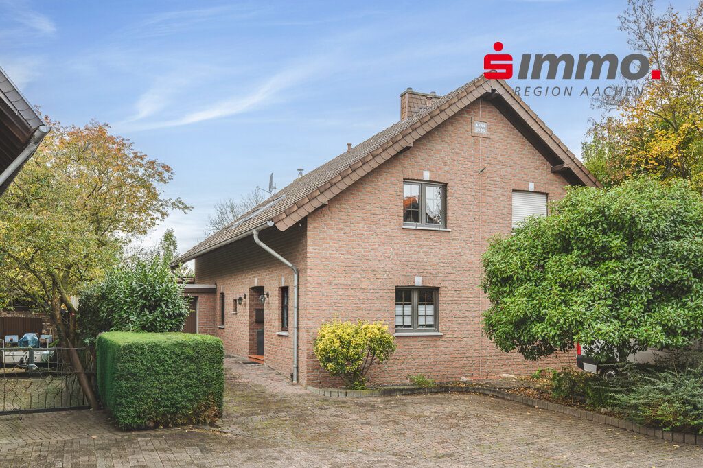 Immobilienangebot - Geilenkirchen - Wohnen - Einzugsbereite Doppelhaushälfte mit Garage