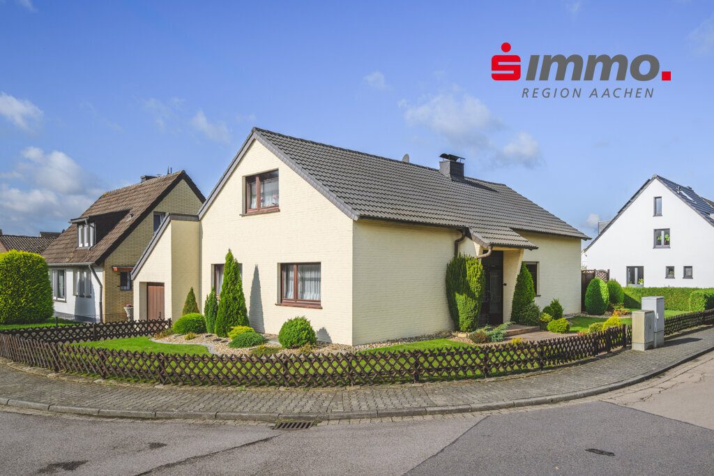 Immobilienangebot - Herzogenrath - Wohnen - Kohlscheid - Bank!
Freistehendes Einfamilienhaus mit Bungalowcharakter und fünf Schlafzimmern
