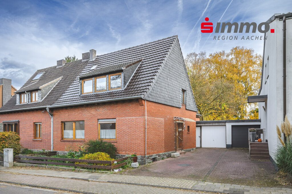 Immobilienangebot - Aachen - Wohnen - Bezugsfreie Doppelhaushälfte mit Garage in ruhiger Lage