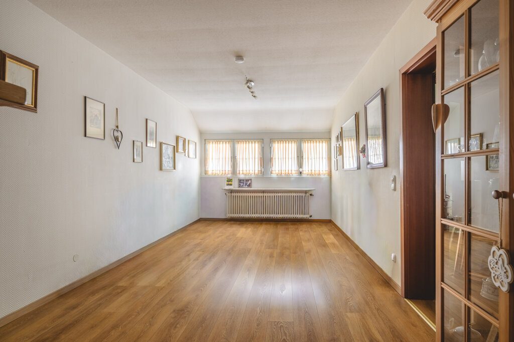 Immobilienangebot - Aachen - Wohnen - Laurensberg!
Liebevoll gepflegtes Einfamilienhaus in bestem Wohnumfeld