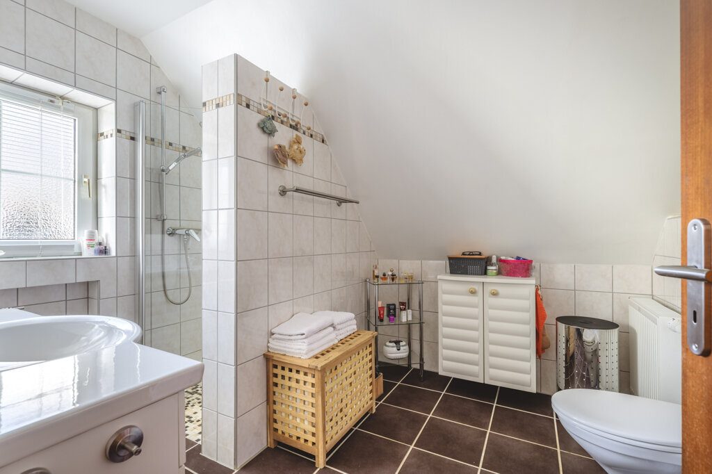 Immobilienangebot - Aachen - Wohnen - Laurensberg!
Liebevoll gepflegtes Einfamilienhaus in bestem Wohnumfeld
