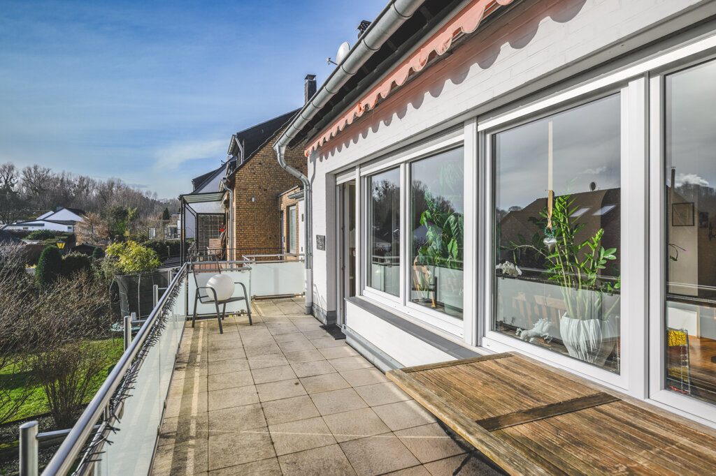 Immobilienangebot - Aachen - Wohnen - Laurensberg!
Liebevoll gepflegtes Einfamilienhaus in bestem Wohnumfeld