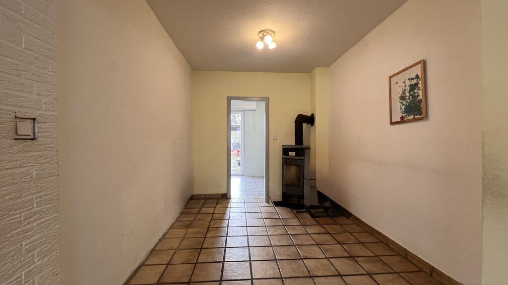 Immobilienangebot - Alsdorf - Wohnen - Sanierungsbedürftiges Einfamilienhaus
mit sonnigem Grundstück in ruhiger Lage