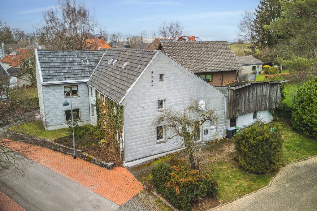 Immobilienangebot - Aachen - Grundstücke - Großes Baugrundstück für ein Einfamilienhaus
mit Altbestand in sehr ruhiger und beliebter Lage