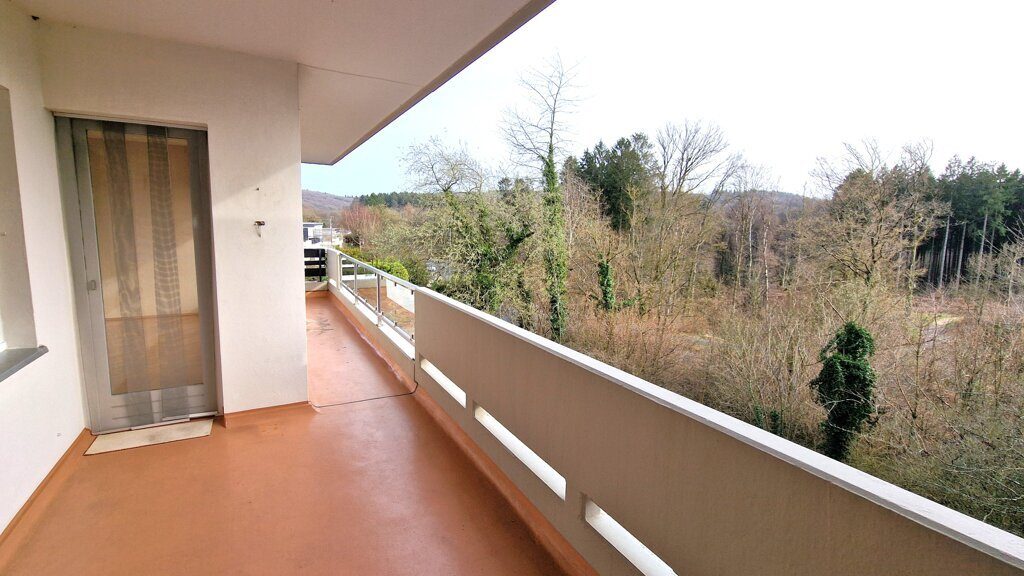 Immobilienangebot - Aachen - Wohnen - Der Blick ins Grüne!
Bezugsfreie 3 Zimmerwohnung mit großem Balkon und PKW Stellplatz