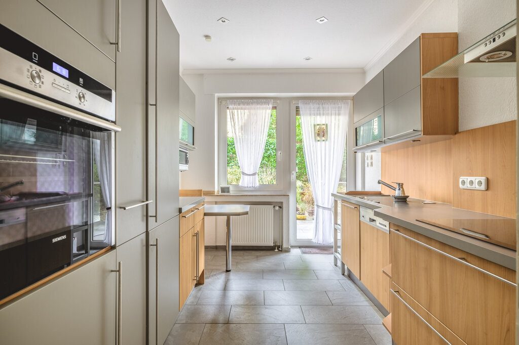 Immobilienangebot - Aachen - Renditehäuser - Teilweise bezugsfreies 4-Familienhaus mit 2 Garagen, in bester Lage am Rande des Aachener Südviertels