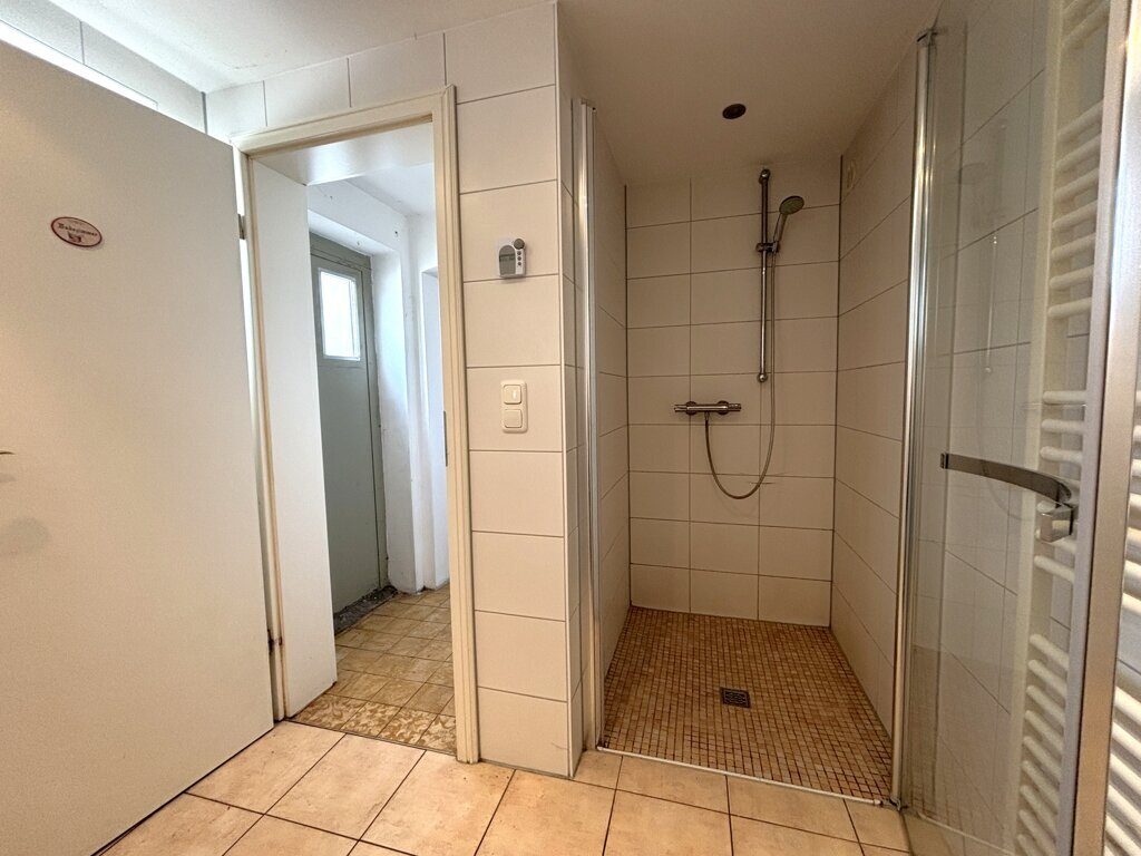 Immobilienangebot - Würselen - Wohnen - Modernisierungsbedürftiges Einfamilienhaus mit Garage und Sonnengrundstück im Herzen von Bardenberg