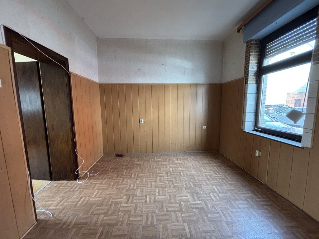 Immobilienangebot - Würselen - Wohnen - Modernisierungsbedürftiges Einfamilienhaus mit Garage und Sonnengrundstück im Herzen von Bardenberg