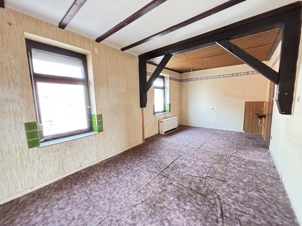 Immobilienangebot - Würselen - Wohnen - Modernisierungsbedürftiges Einfamilienhaus mit Garage und Sonnengrundstück im Herzen von Bardenberg