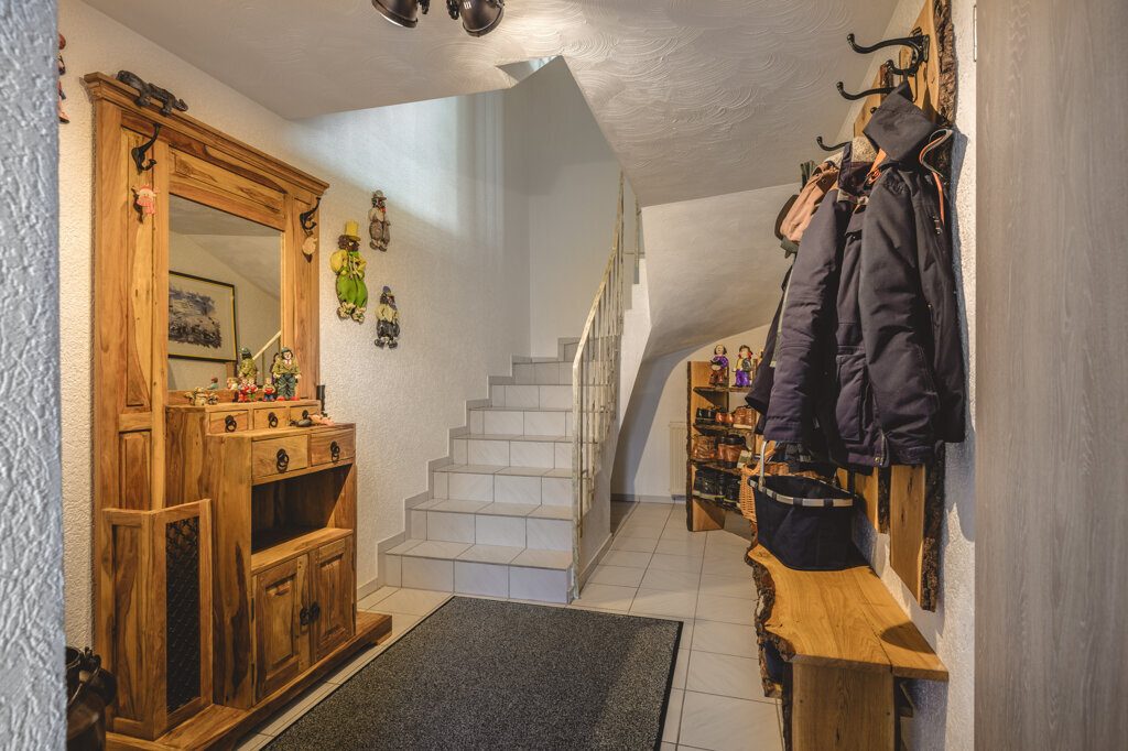 Immobilienangebot - Langerwehe - Wohnen - Charmantes Einfamilienhaus für die Familie
mit sonnigem Garten und Doppelgarage in ruhiger Lage
