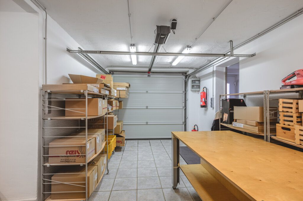 Immobilienangebot - Langerwehe - Wohnen - Charmantes Einfamilienhaus für die Familie
mit sonnigem Garten und Doppelgarage in ruhiger Lage
