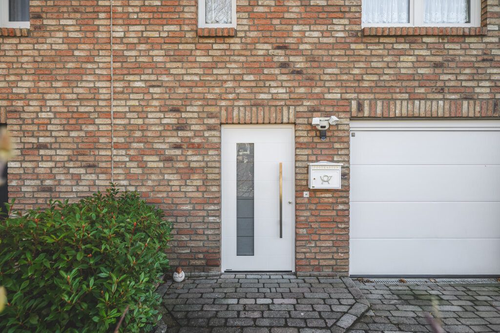 Immobilienangebot - Langerwehe - Wohnen - Charmantes Einfamilienhaus für die Familie
mit sonnigem Garten und Doppelgarage in ruhiger Lage