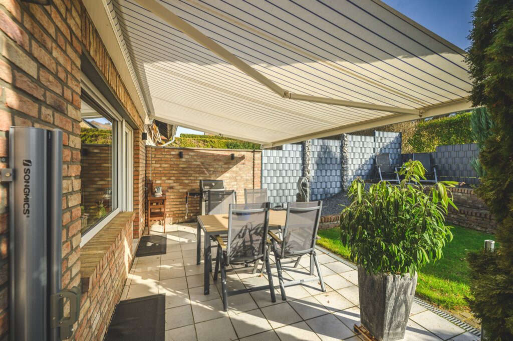 Immobilienangebot - Langerwehe - Wohnen - Charmantes Einfamilienhaus für die Familie
mit sonnigem Garten und Doppelgarage in ruhiger Lage