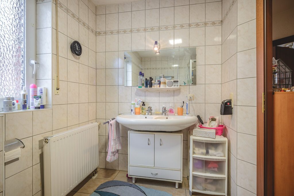 Immobilienangebot - Titz Ameln - Wohnen - Titz -Ameln!
Doppelhaushälfte mit Platz für die ganze Familie