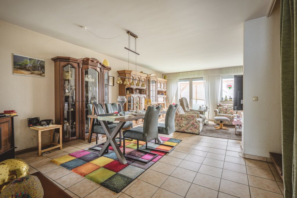 Immobilienangebot - Titz Ameln - Wohnen - Titz -Ameln!
Doppelhaushälfte mit Platz für die ganze Familie