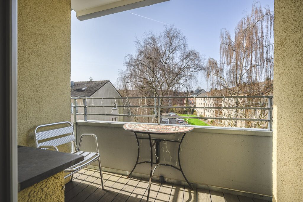 Immobilienangebot - Aachen - Renditehäuser - Gut geschnittene 3-Zimmer-Wohnung mit 2 Balkonen in ruhiger Wohnlage im Herzen von Aachen