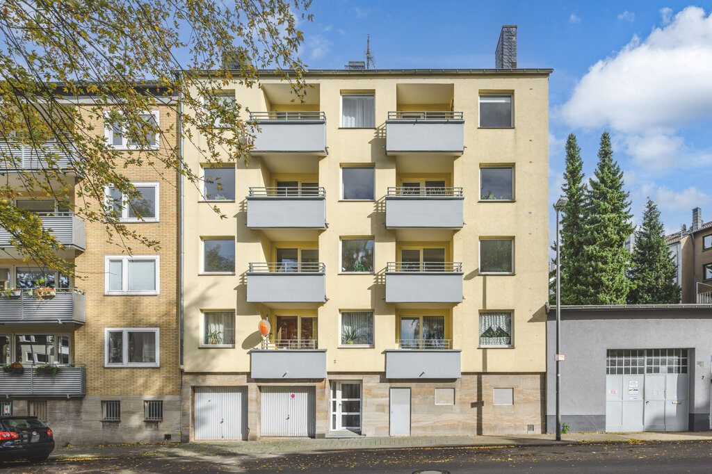 Immobilienangebot - Aachen - Renditehäuser - Gut geschnittene 3-Zimmer-Wohnung mit 2 Balkonen in ruhiger Wohnlage im Herzen von Aachen
