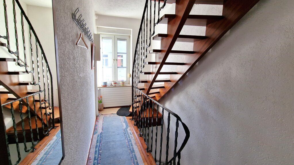 Immobilienangebot - Würselen - Wohnen - Zweifamilienhaus mit großem Grundstück 
in ruhiger Lage von Scherberg