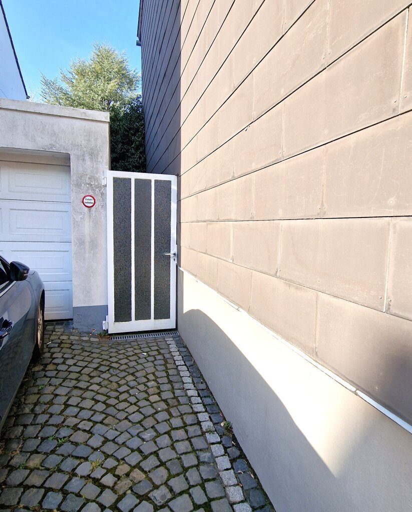 Immobilienangebot - Würselen - Wohnen - Zweifamilienhaus mit großem Grundstück 
in ruhiger Lage von Scherberg