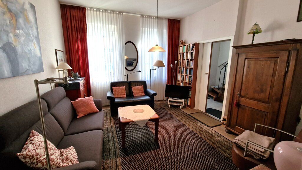 Immobilienangebot - Würselen - Wohnen - Zweifamilienhaus mit großem Grundstück 
in ruhiger Lage von Scherberg