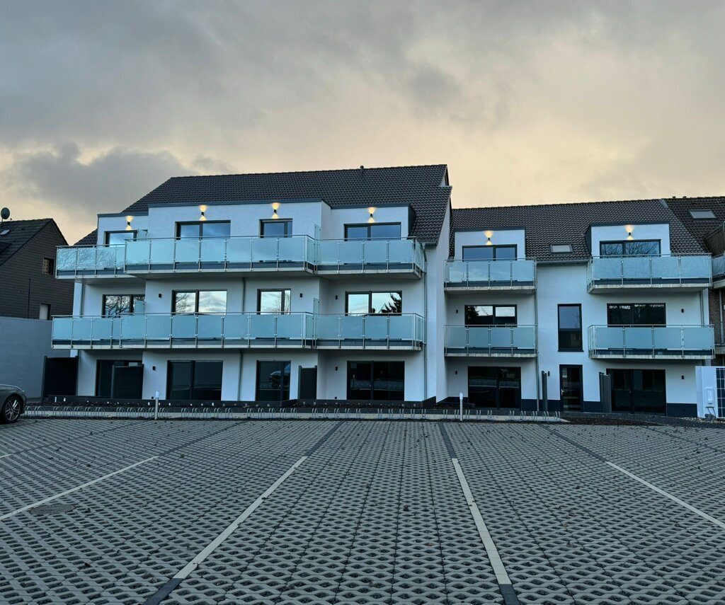Immobilienangebot - Alsdorf - Renditehäuser - Neubauwohnhaus mit 11 Wohnungen und 15 Stellplätzen in ruhiger, beliebter Lage von Alsdorf-Annapark