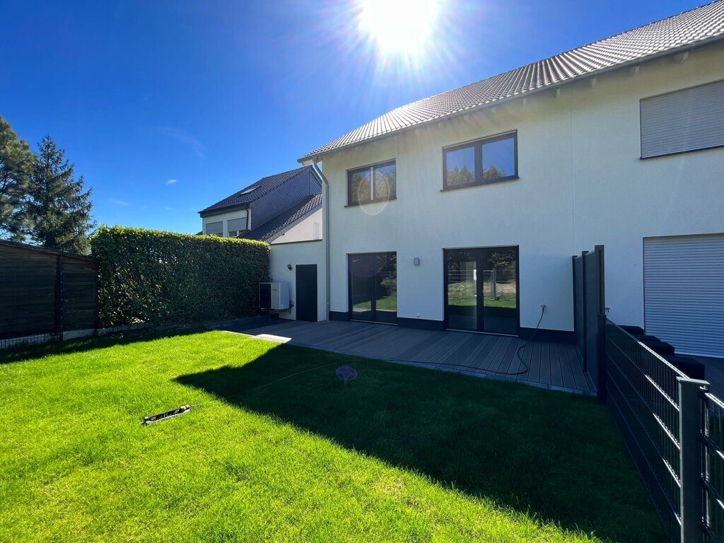 Immobilienangebot - Alsdorf - Renditehäuser - Neubauwohnhaus mit 11 Wohnungen und 15 Stellplätzen in ruhiger, beliebter Lage von Alsdorf-Annapark
