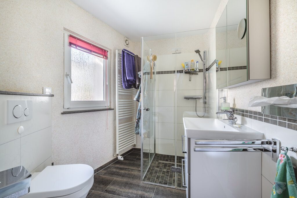 Immobilienangebot - Alsdorf - Wohnen - Top gepflegtes Einfamilienhaus